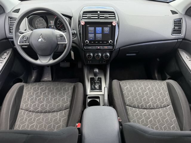 Used 2026 Mitsubishi Outlander Sport ES AWD/4WD image 9