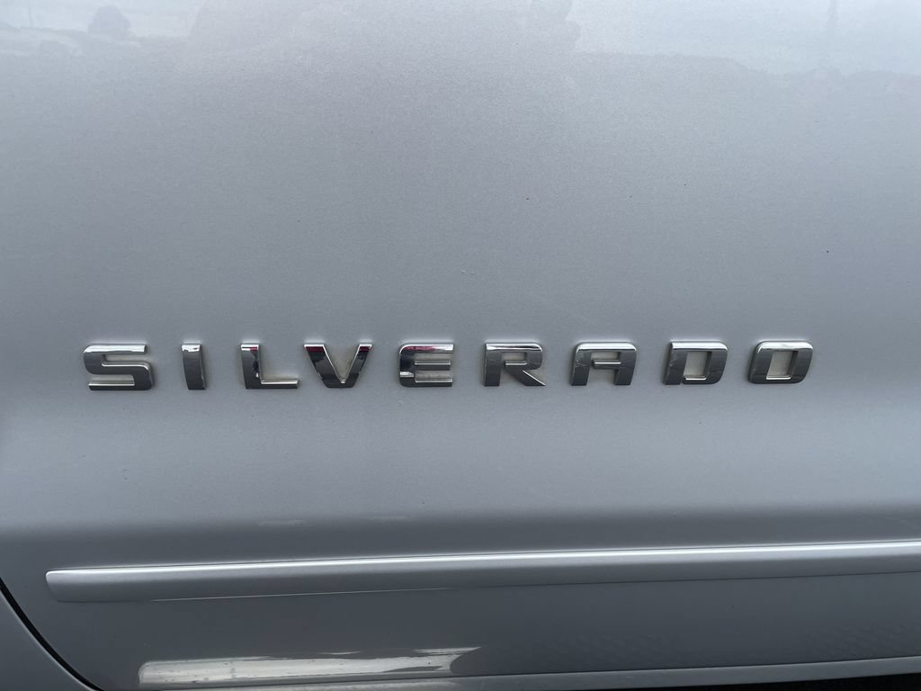 Used 2017 Chevrolet Silverado 1500 LT w/ All Star Edition AWD/4WD image 24
