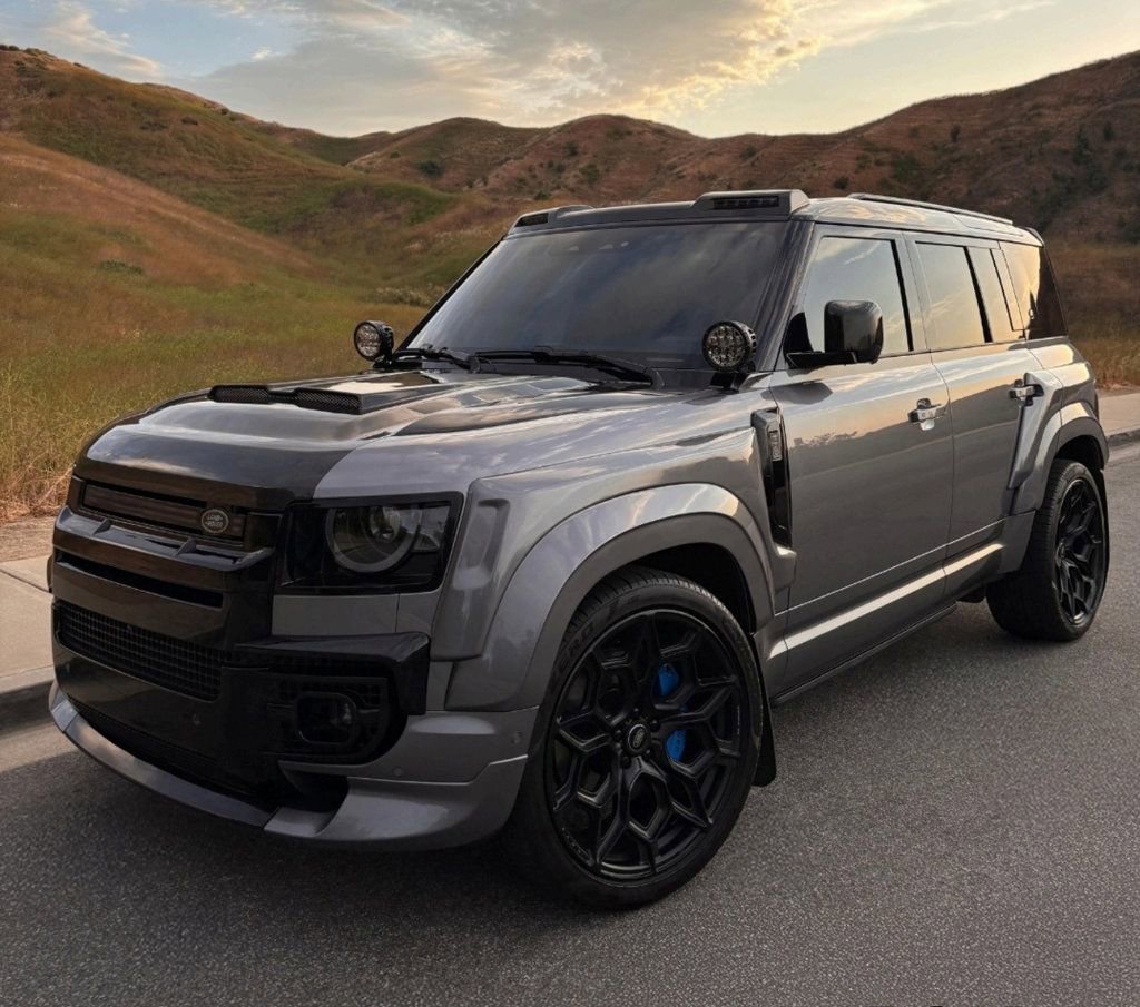 Used 2024 Land Rover Defender 110 X-Dynamic SE image 56