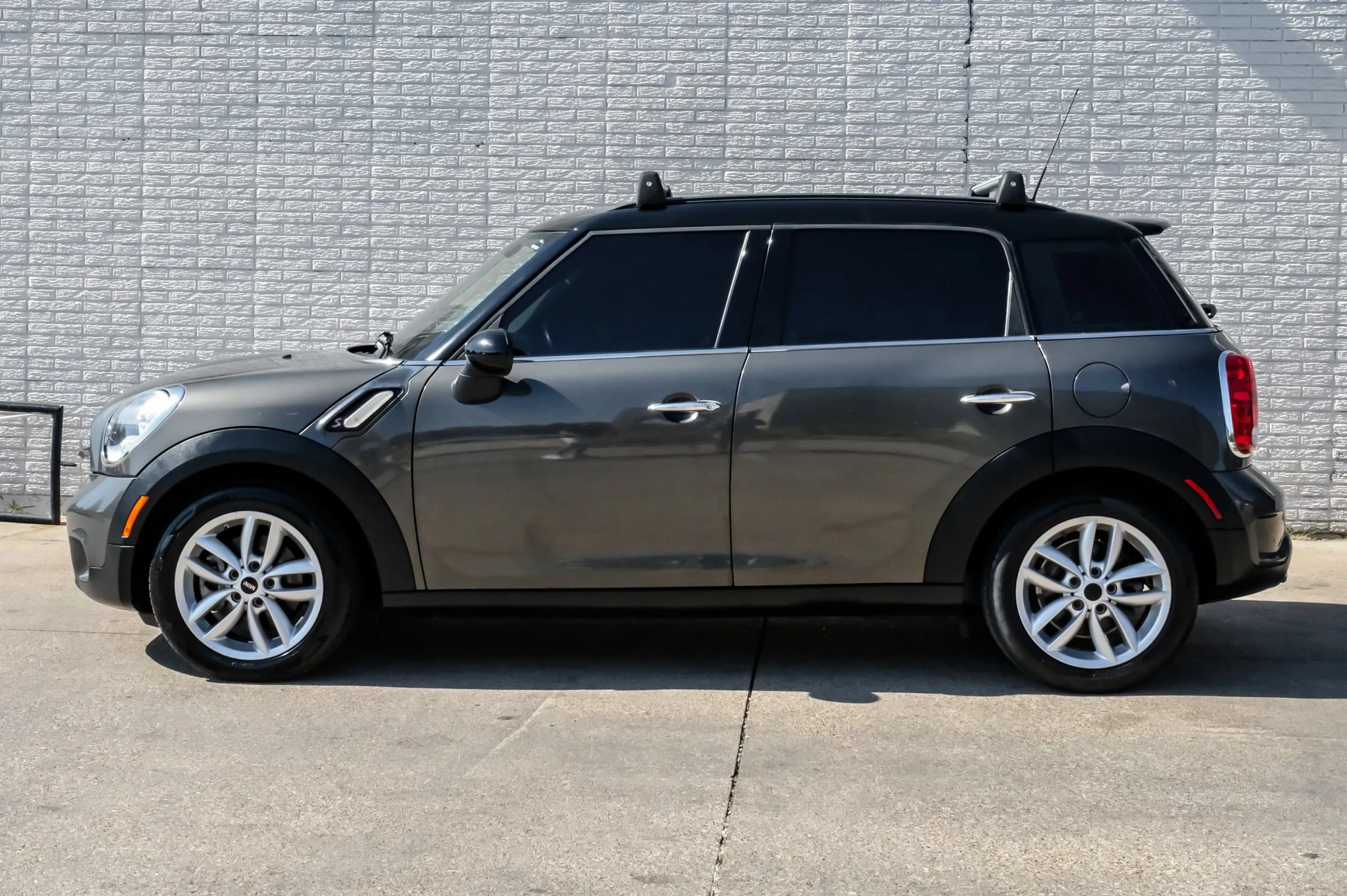 Used 2012 MINI Cooper Countryman S FWD image 9