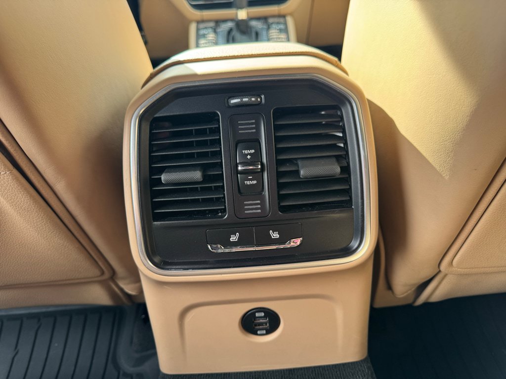 Used 2019 Porsche Macan AWD/4WD image 19