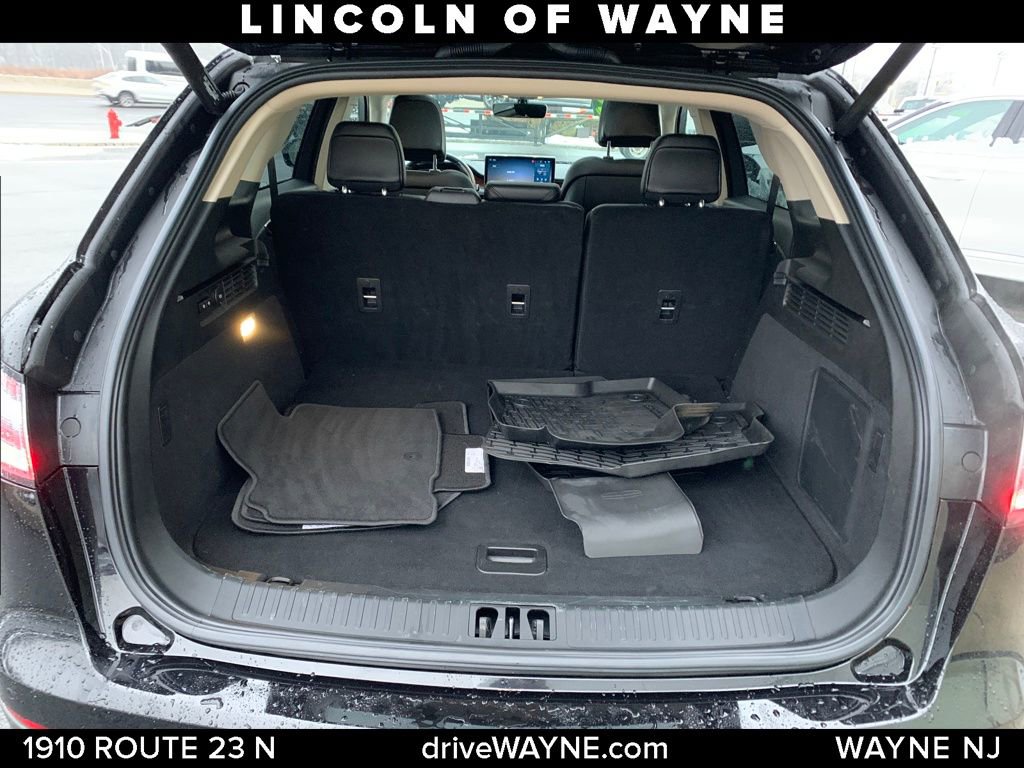 Certified 2022 Lincoln Nautilus Reserve image 6