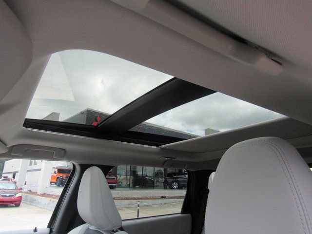 New 2025 Mitsubishi Outlander SE image 16