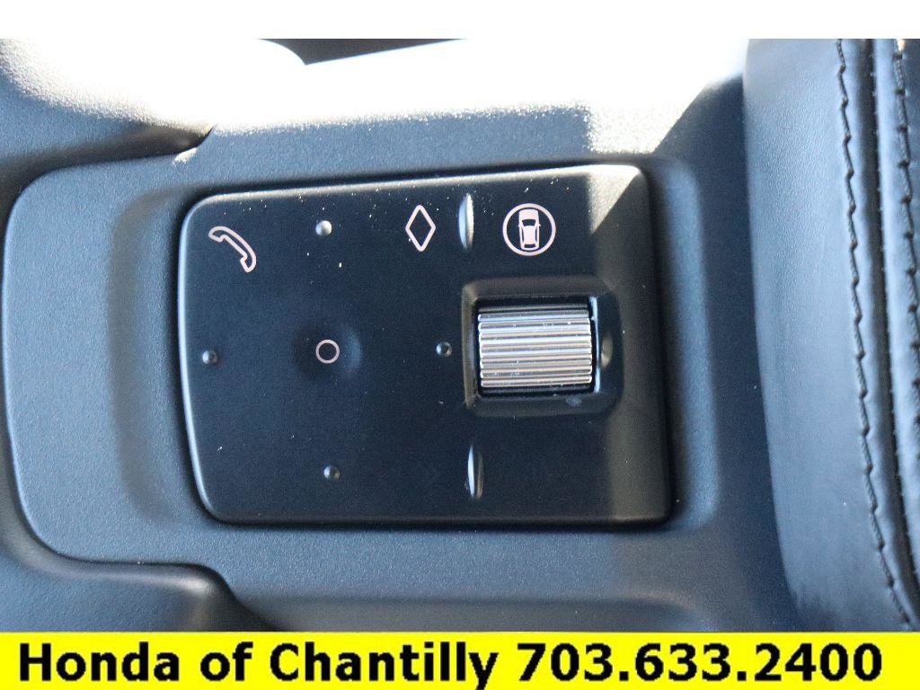 Used 2024 Land Rover Defender 110 X image 12