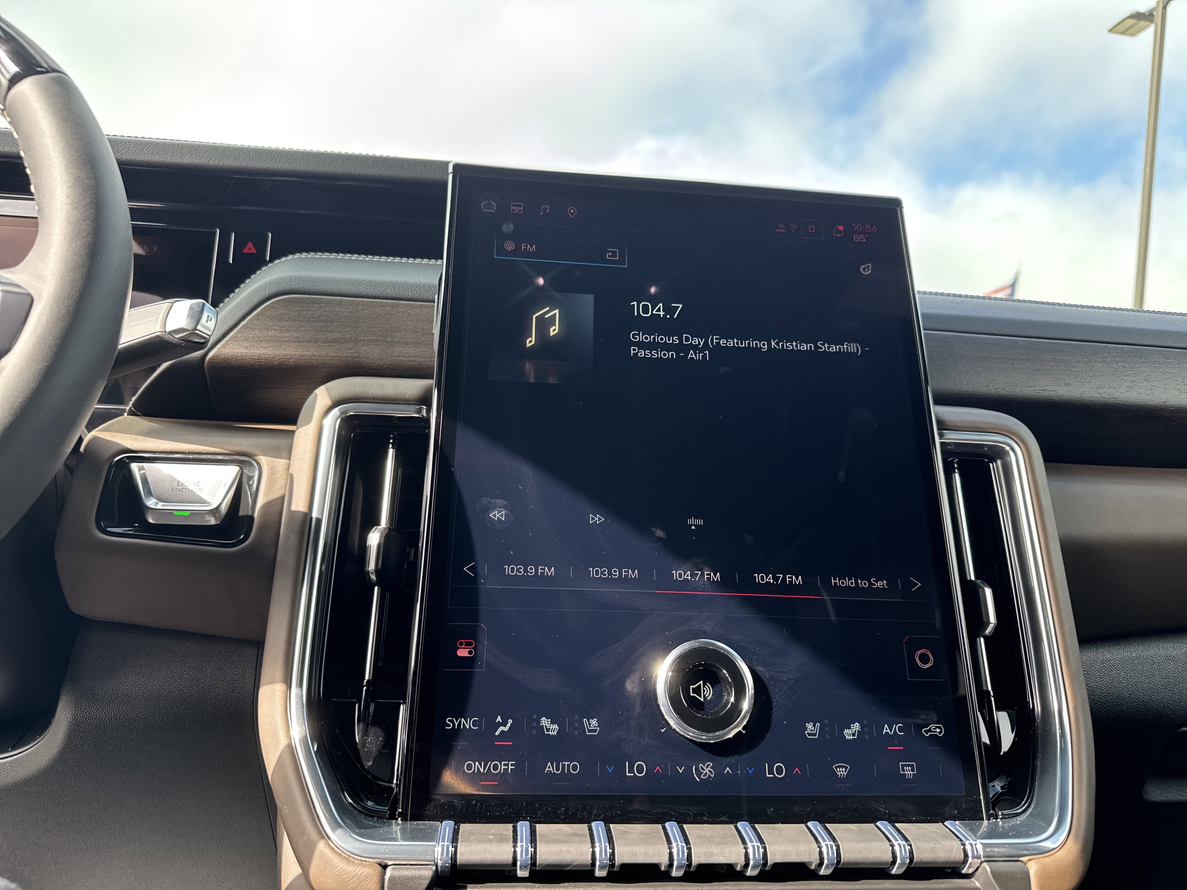 Used 2026 GMC Yukon Denali Ultimate w/ LPO, Floor Liner Package image 24