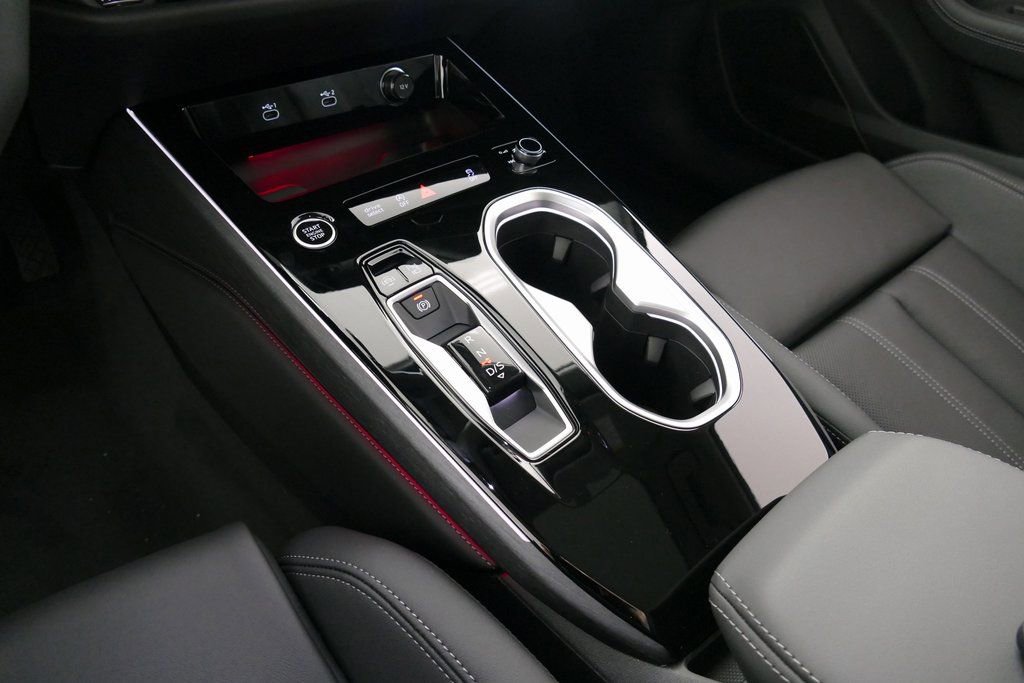 New 2026 Audi A6 Premium Plus AWD/4WD image 22