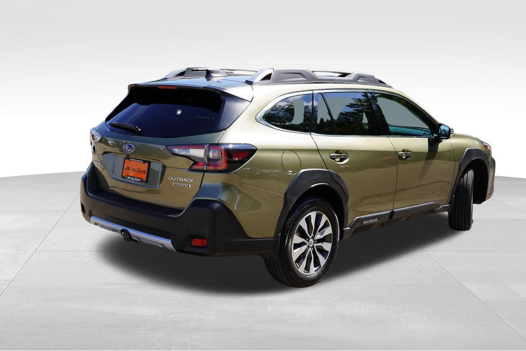 Used 2025 Subaru Outback Touring AWD/4WD image 5