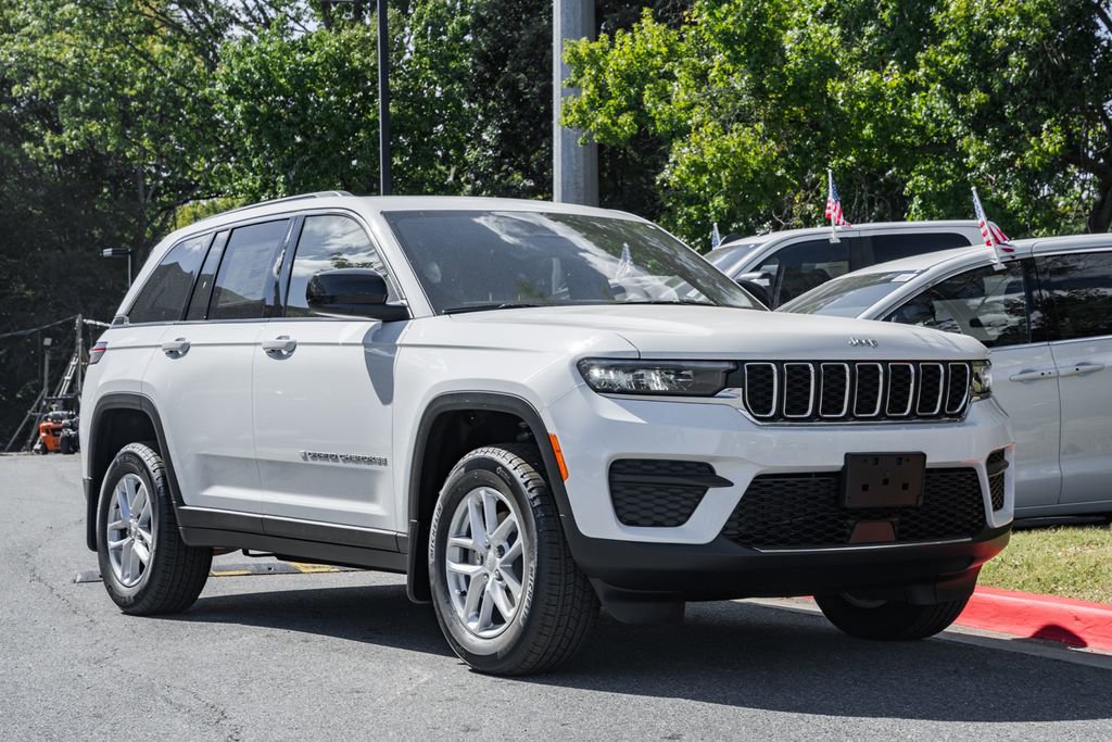 New 2025 Jeep Grand Cherokee Laredo X w/ Luxury Tech Group I image 1