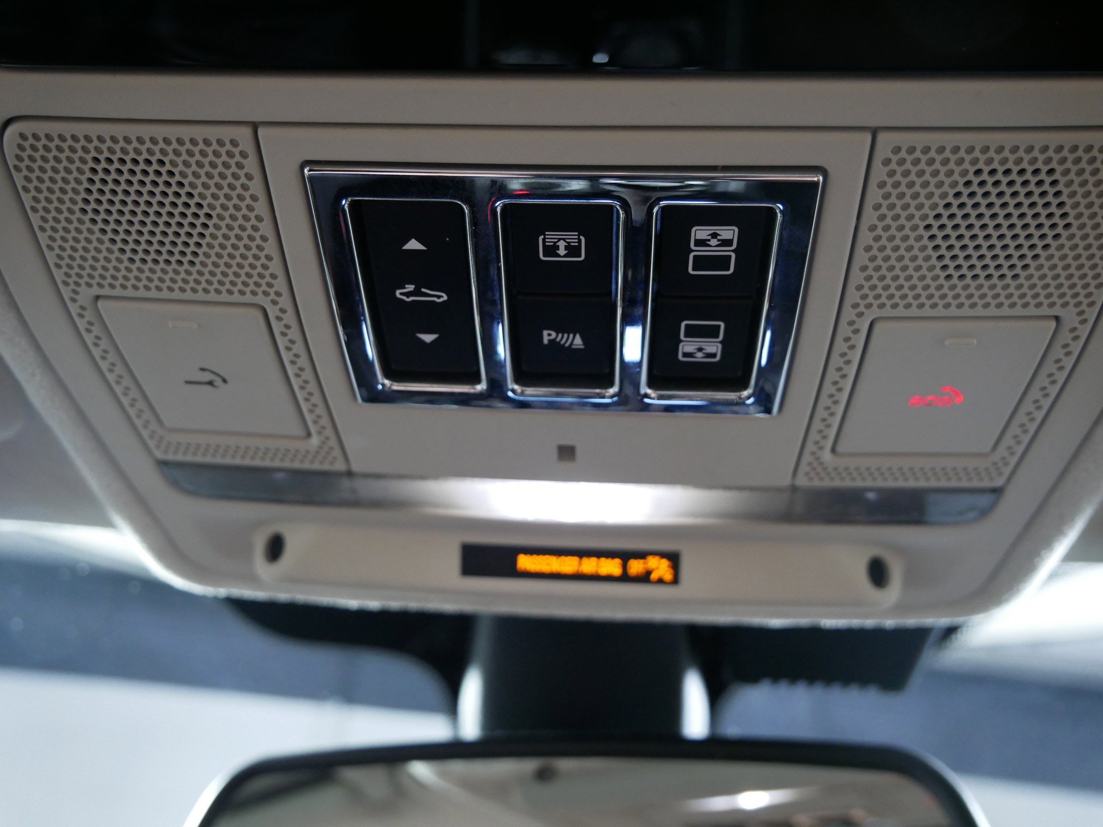 Used 2017 Jaguar XJ L Portfolio image 32