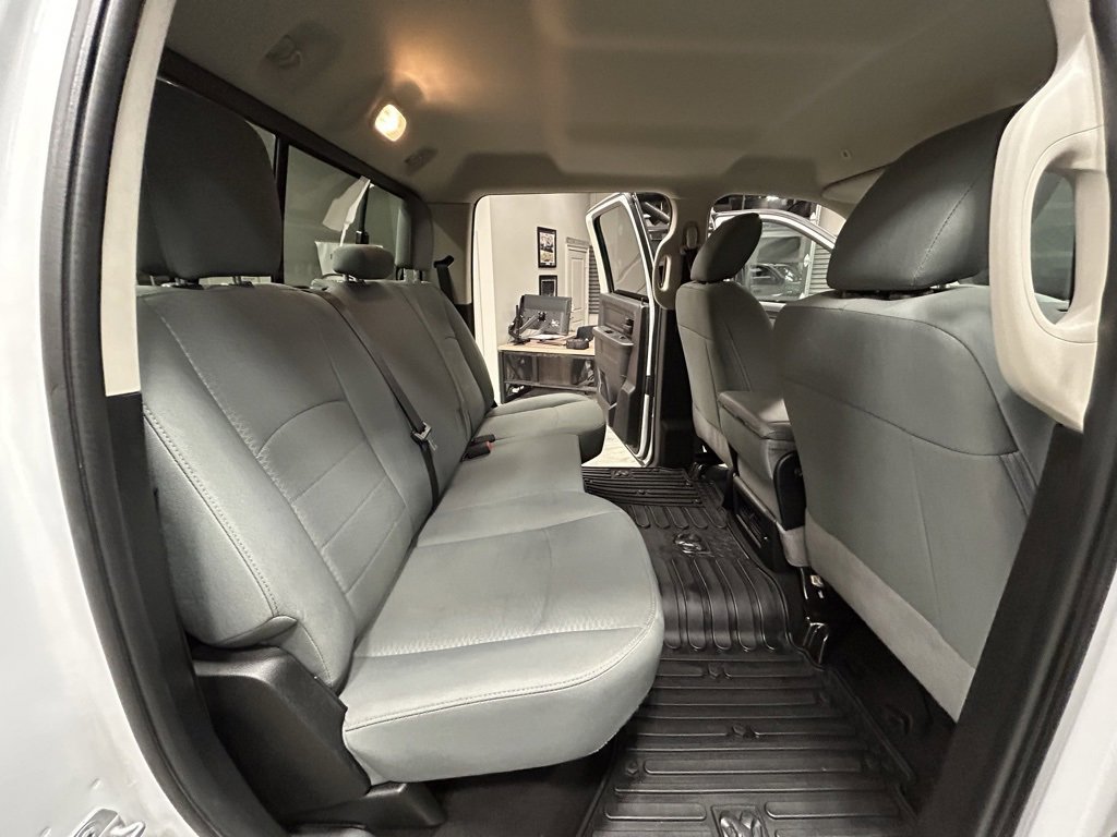 Used 2018 RAM 2500 Tradesman w/ Chrome Appearance Group image 39