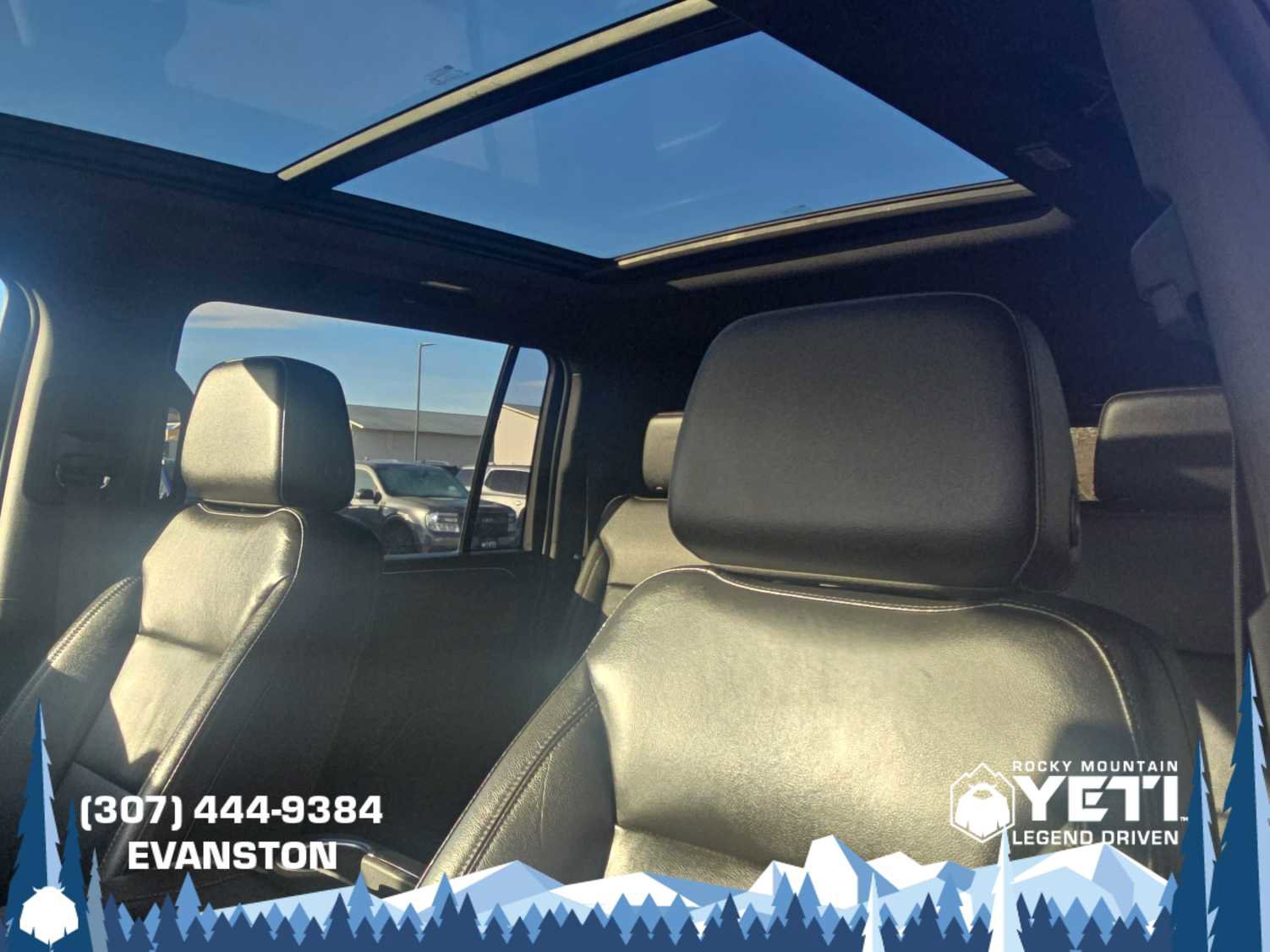 Used 2021 Chevrolet Suburban LT w/ LT Signature Package image 10