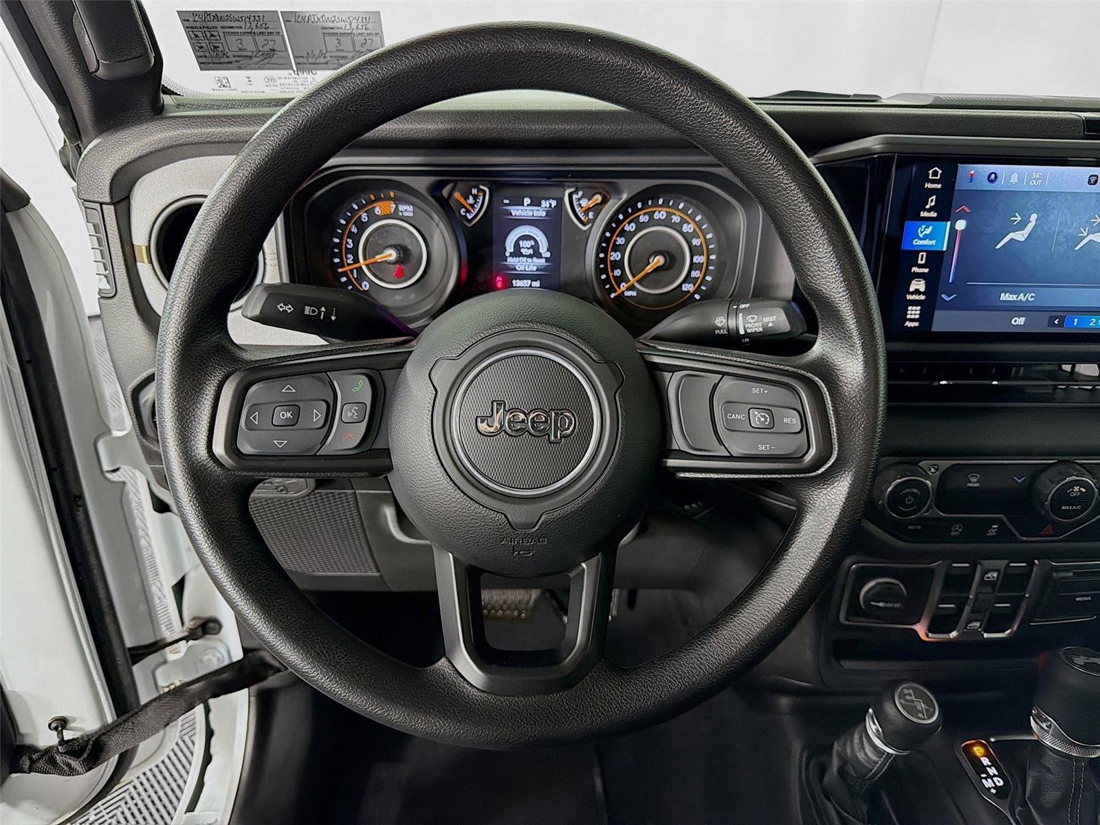 Used 2025 Jeep Wrangler Sport image 12