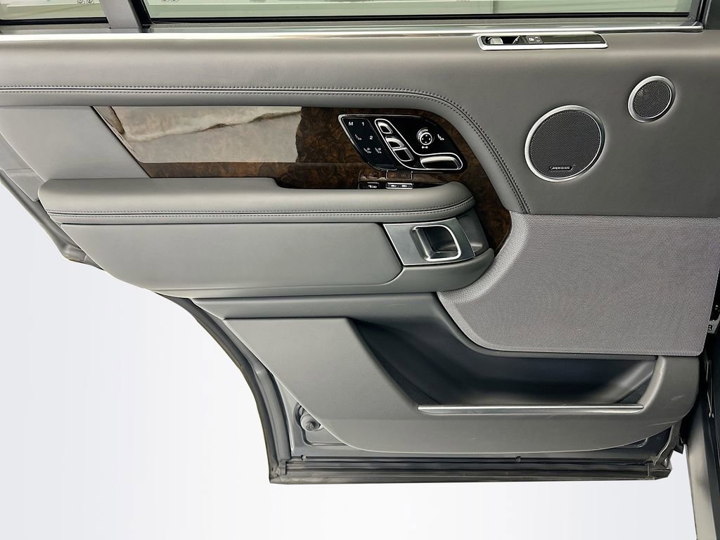 Used 2021 Land Rover Range Rover Long Wheelbase Autobiography image 25