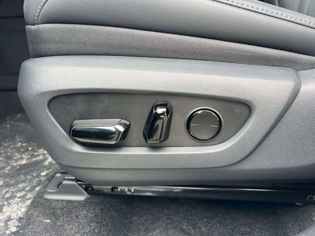 New 2026 Lexus TX 500h AWD image 15