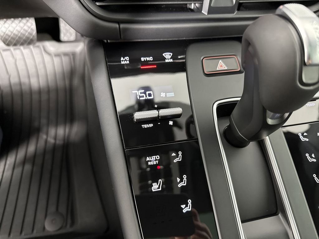 New 2026 Porsche Macan GTS AWD/4WD image 31