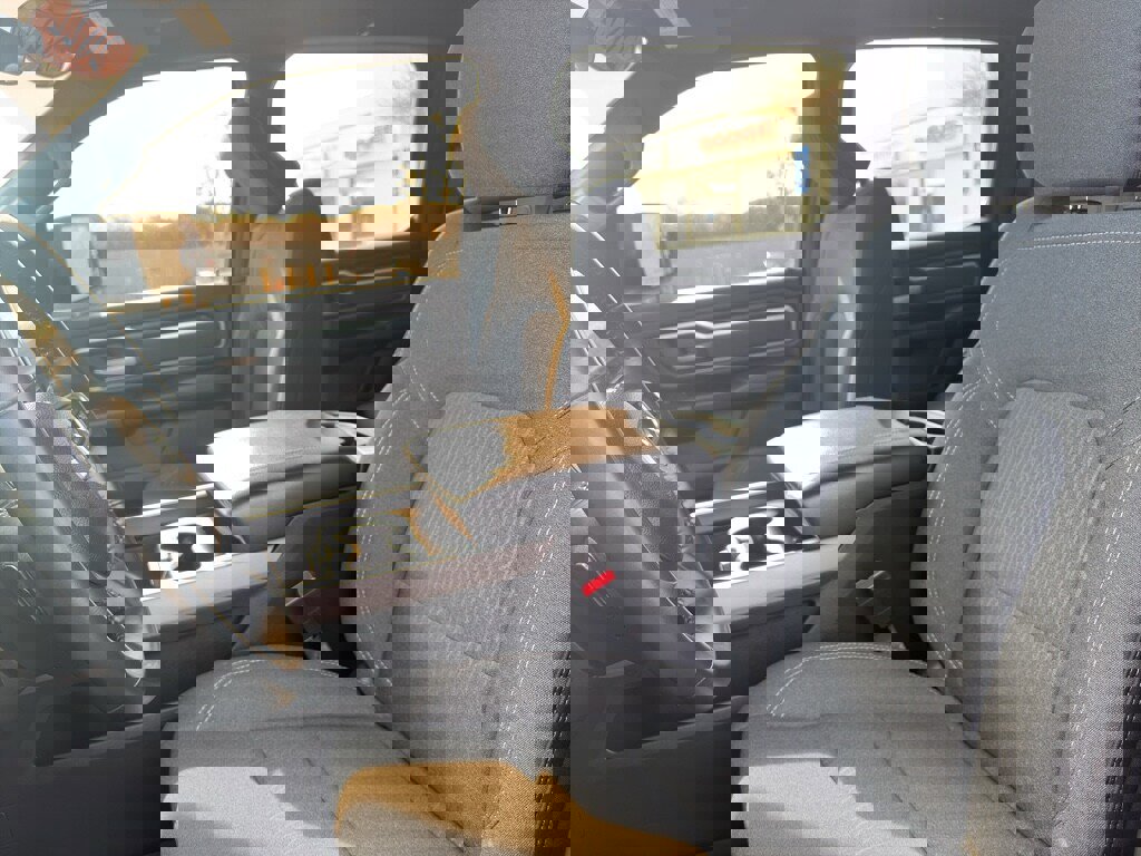 Used 2022 RAM 1500 Big Horn image 8