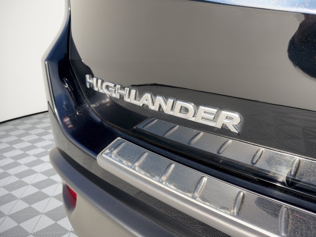 Used 2019 Toyota Highlander XLE AWD/4WD image 33