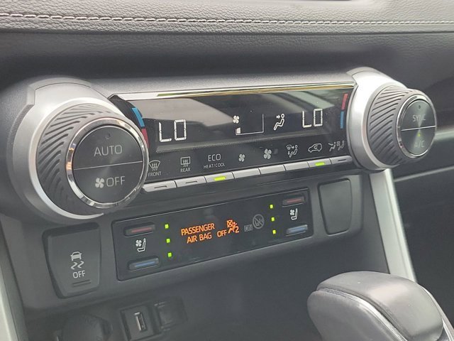 Used 2021 Toyota RAV4 Limited image 29