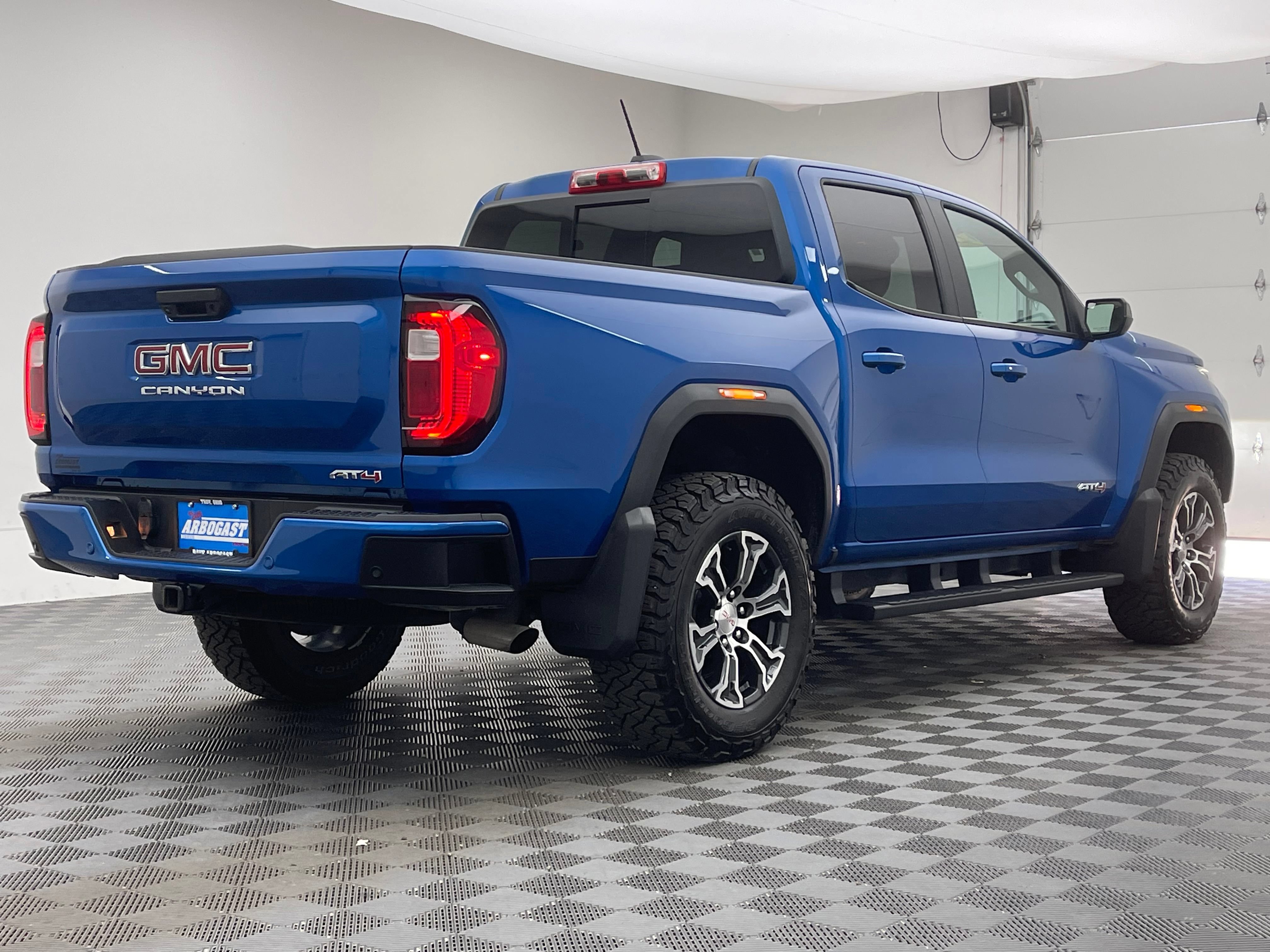 Used 2023 GMC Canyon AT4 w/ Canyon Safety Plus Package AWD/4WD image 7