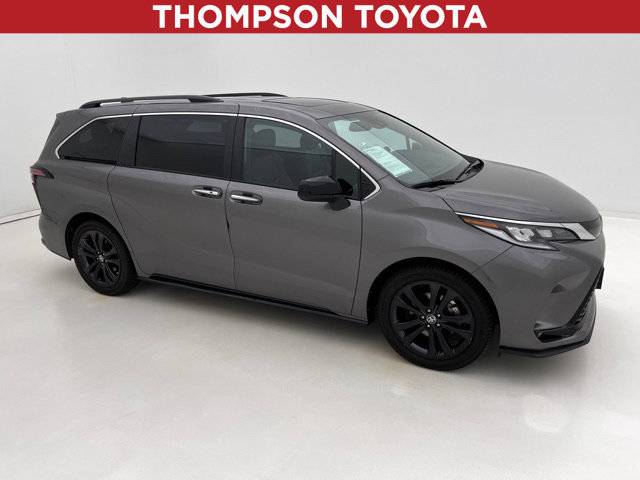 Used 2022 Toyota Sienna XSE w/ XSE Plus Package FWD 360° Tour