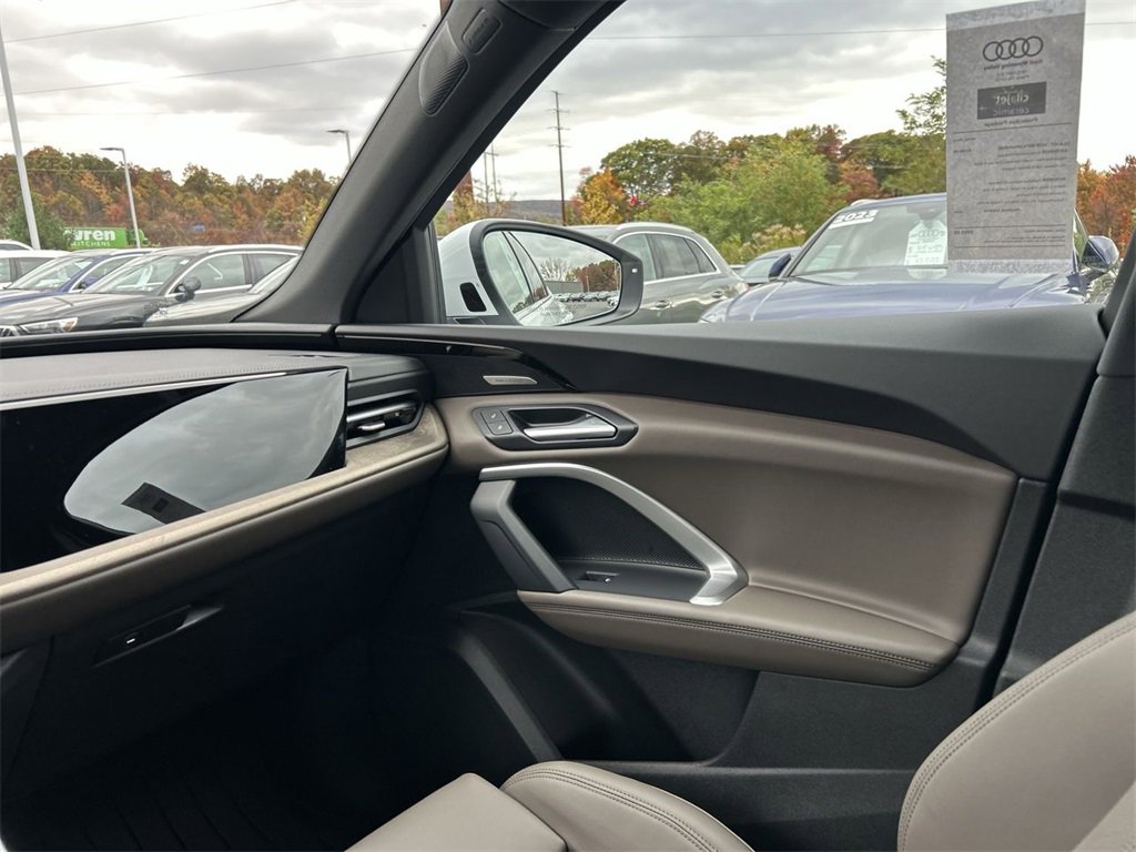 New 2025 Audi Q5 Premium Plus image 11