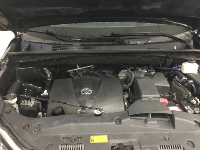 Used 2018 Toyota Highlander XLE image 40