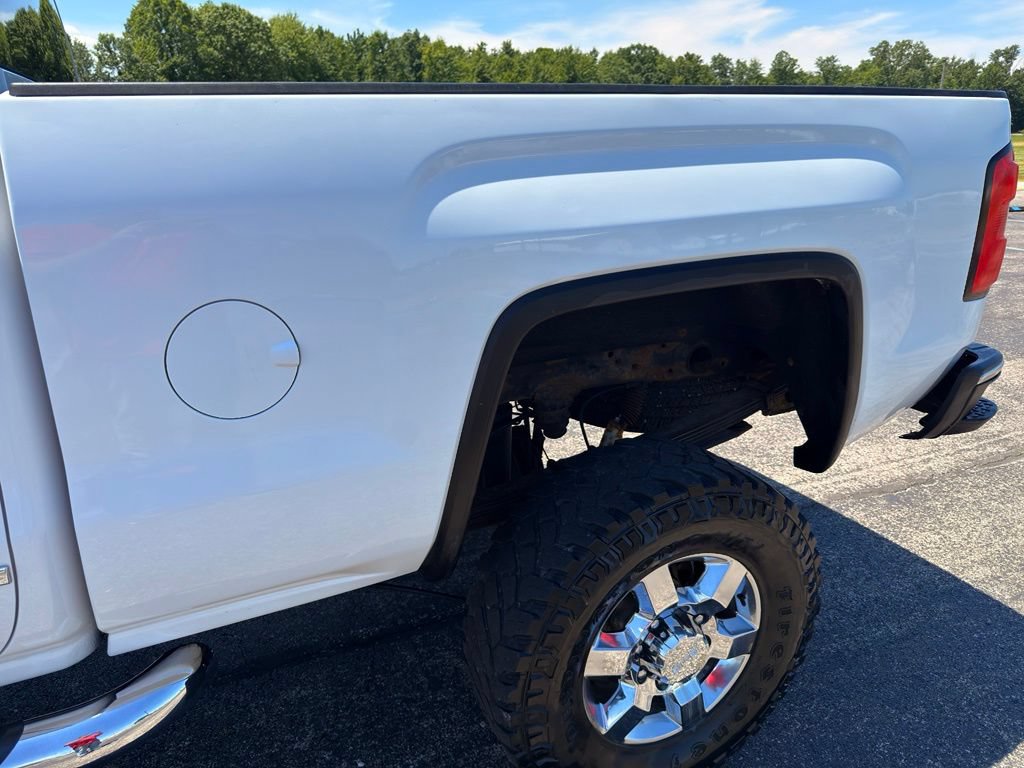 Used 2016 GMC Sierra 2500 SLT w/ Suspension Package, Off-Road AWD/4WD image 16