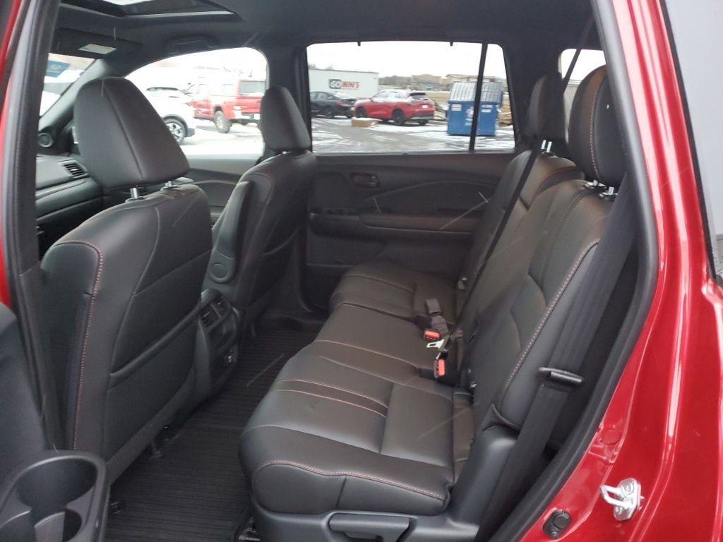 Certified 2023 Honda Passport TrailSport image 28