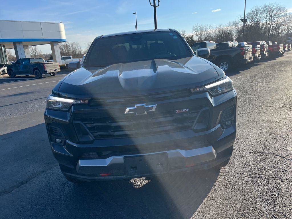 Used 2025 Chevrolet Colorado Z71 AWD/4WD image 8