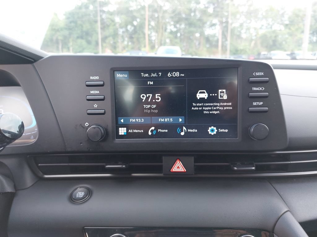 Certified 2025 Hyundai Elantra Sport FWD image 23