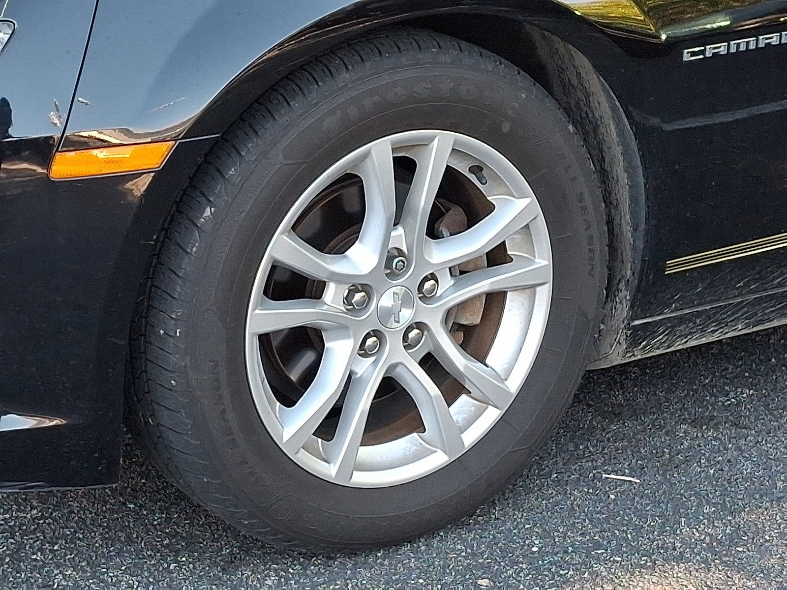 Used 2015 Chevrolet Camaro LT RWD image 4