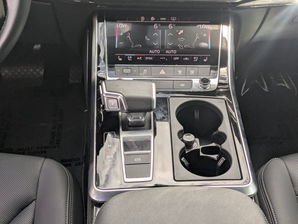 Used 2025 Audi Q8 Premium Plus AWD/4WD image 6
