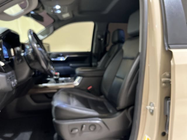 Used 2022 Chevrolet Silverado 1500 LT Trail Boss w/ LT Trail Boss Premium Package AWD/4WD image 18
