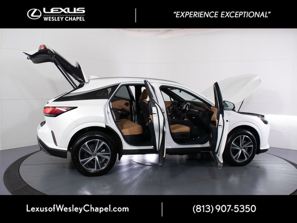 Used 2025 Lexus RX 350 Premium w/ Accessory Package (Z1) FWD image 17