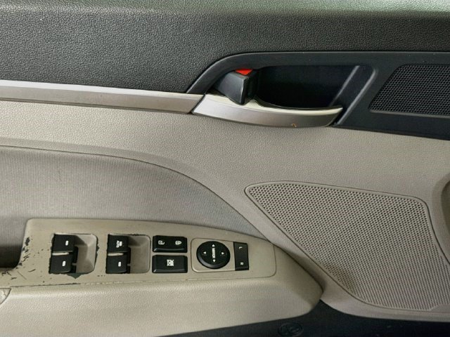 Used 2020 Hyundai Elantra Value Edition FWD image 23