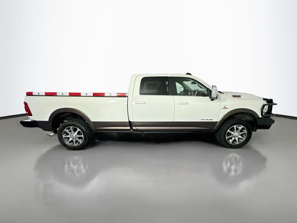 Used 2024 RAM 3500 Limited w/ Towing Technology Group AWD/4WD image 8