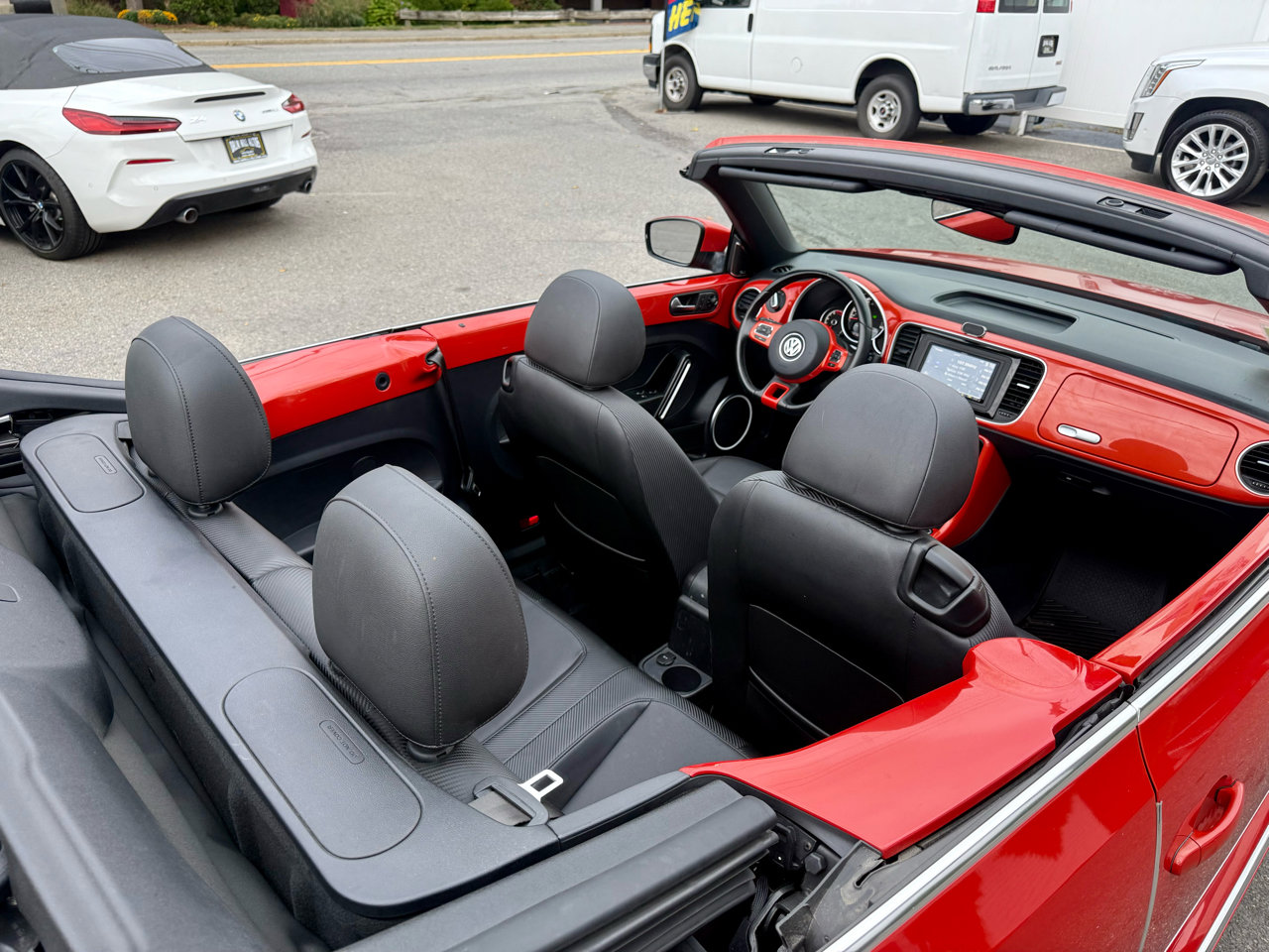 Used 2018 Volkswagen Beetle 2.0T SE image 33