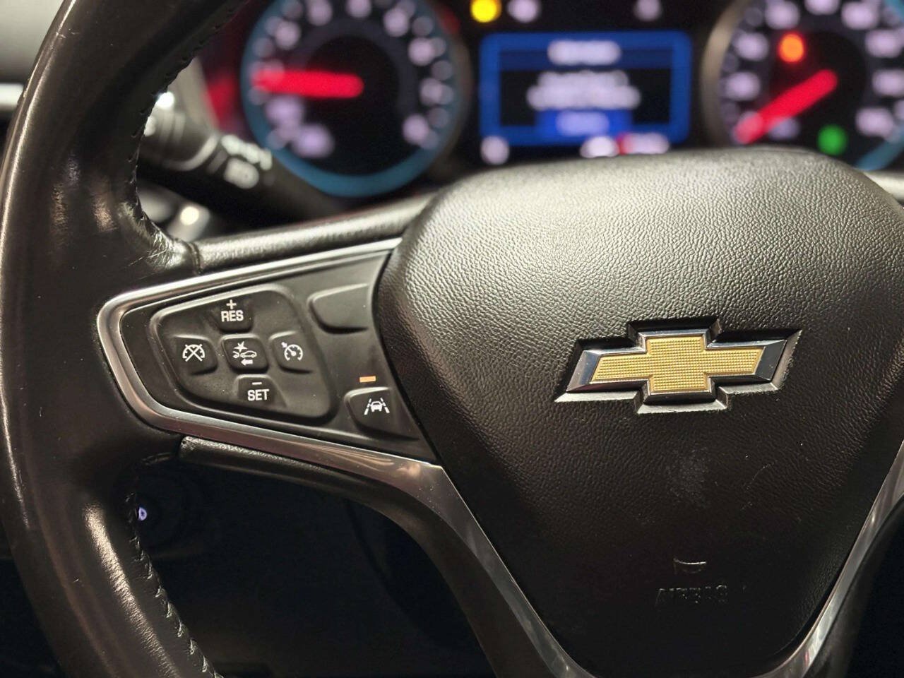 Used 2020 Chevrolet Equinox LT w/ Midnight Edition AWD/4WD image 37