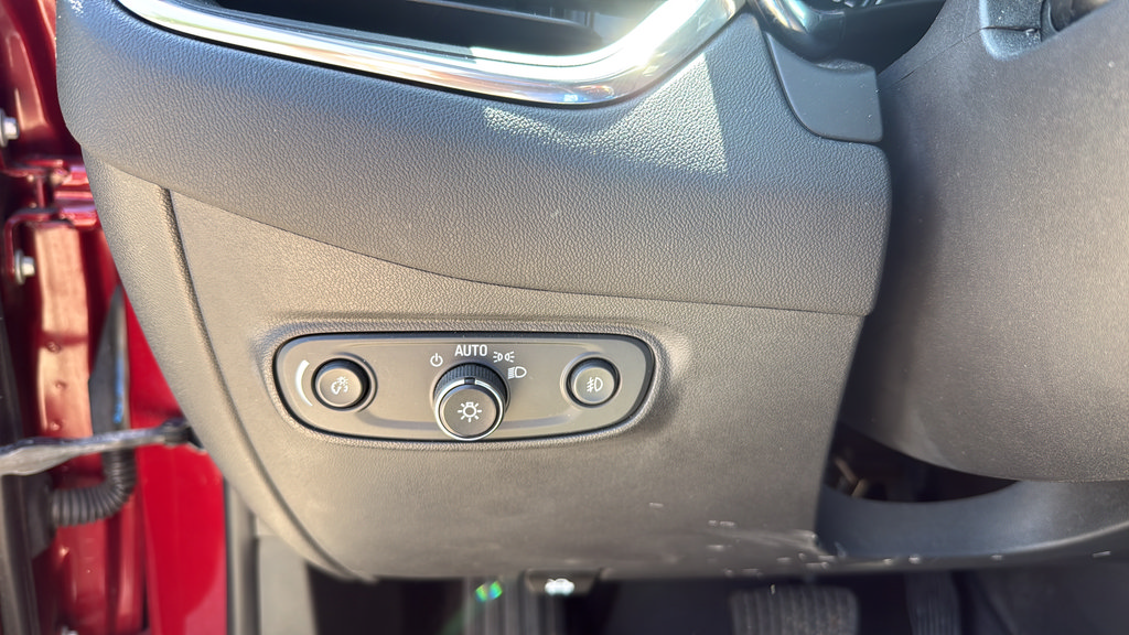 Used 2020 Chevrolet Equinox Premier AWD/4WD image 20