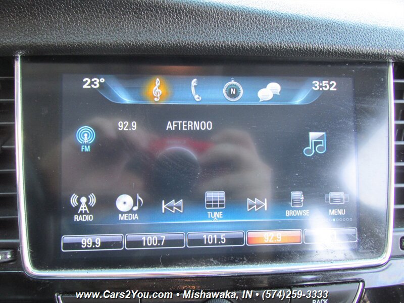 Used 2021 Buick Encore Preferred image 24