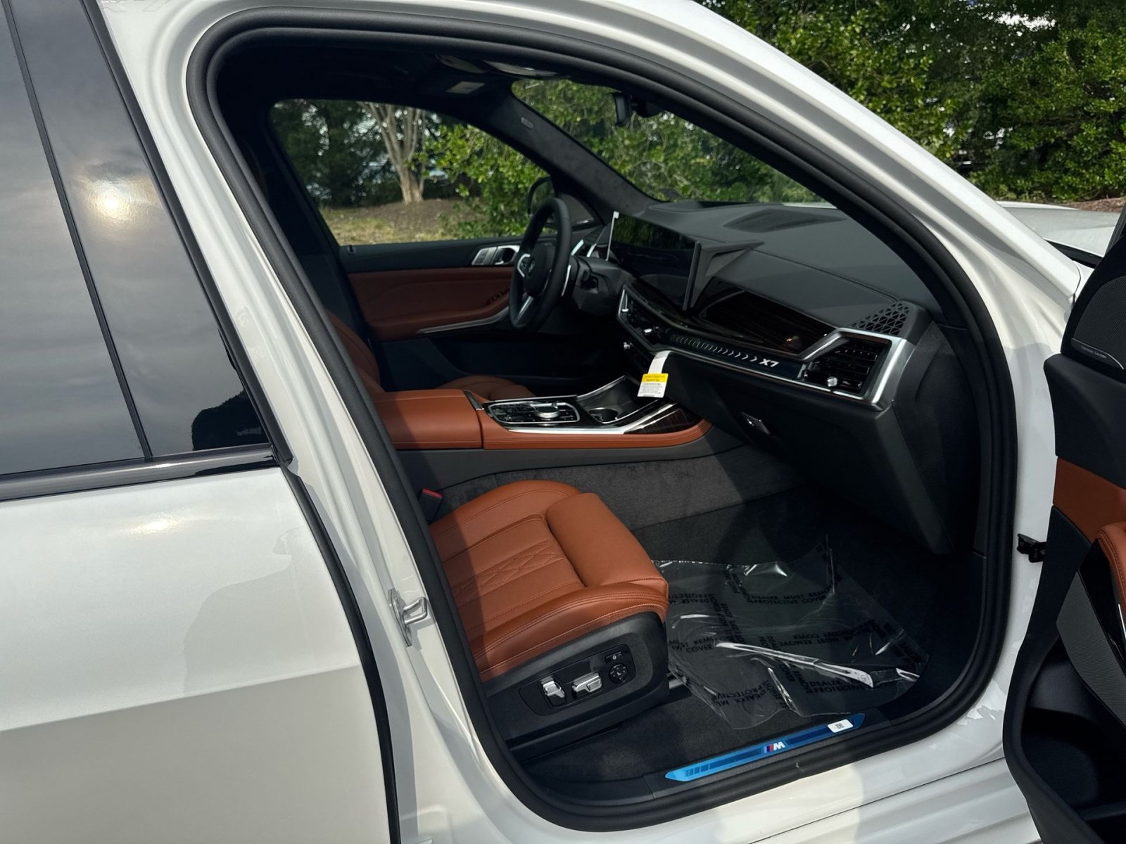 New 2027 BMW X7 xDrive40i w/ M Sport Package AWD/4WD image 39