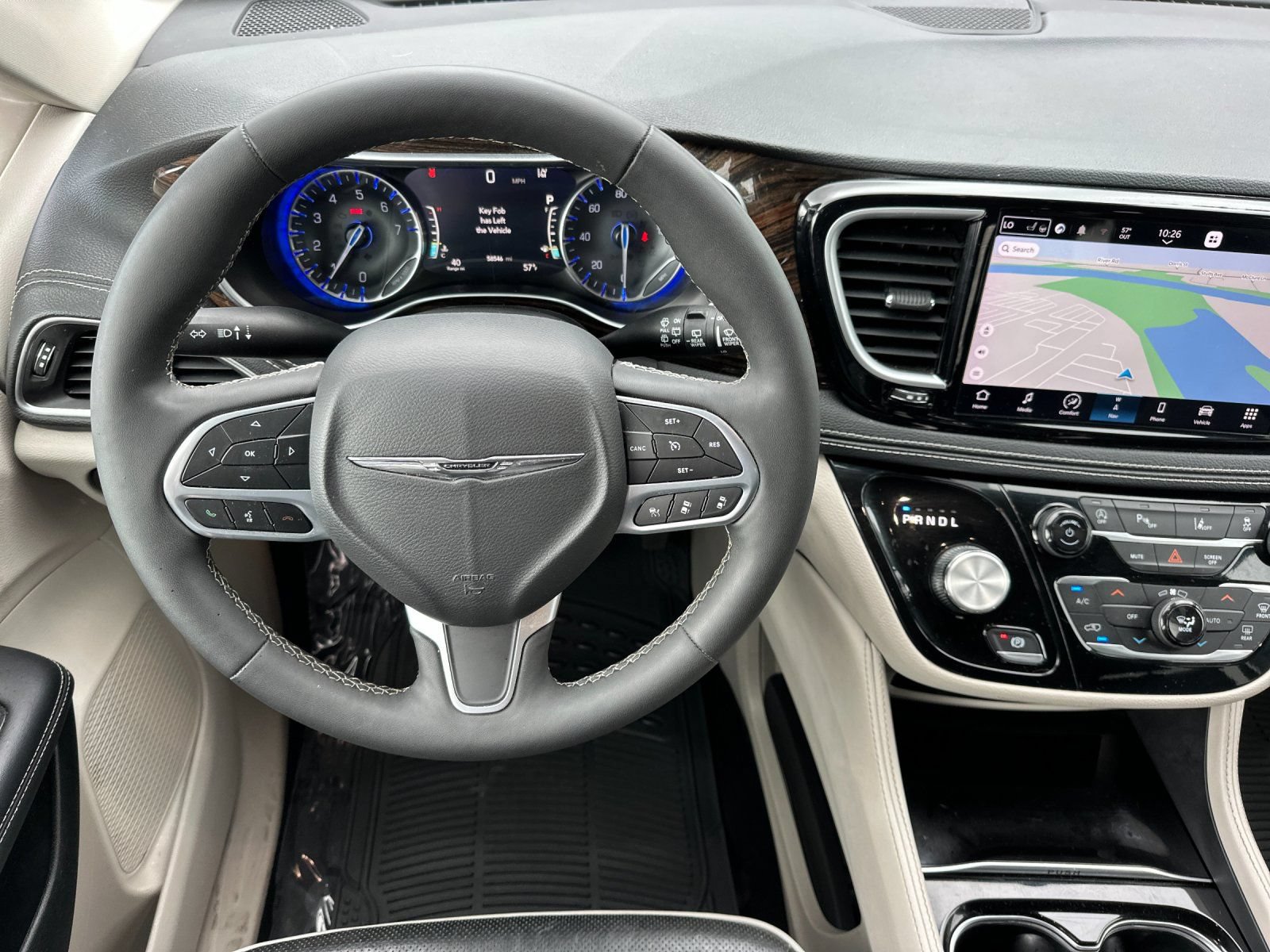 Used 2023 Chrysler Pacifica Limited FWD image 16