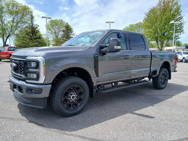 New 2026 Ford F250 Lariat w/ Black Appearance Package AWD/4WD image 3