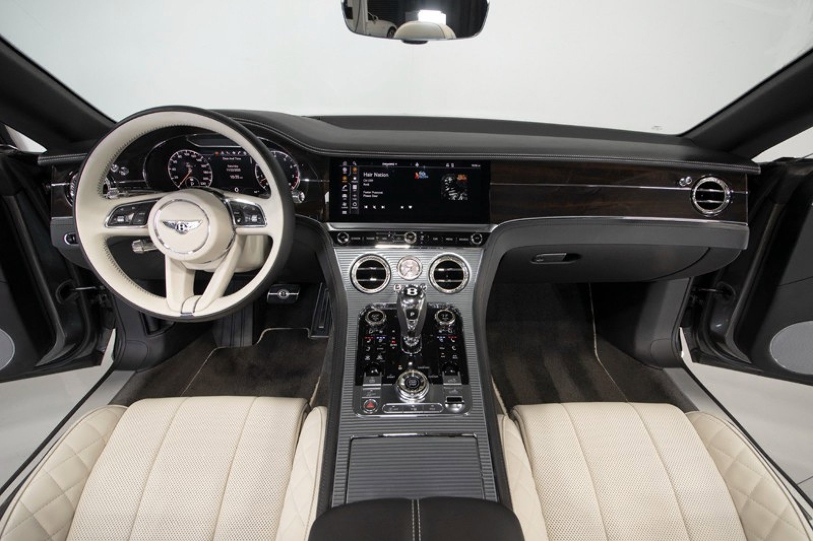 Used 2021 Bentley Continental GT image 24