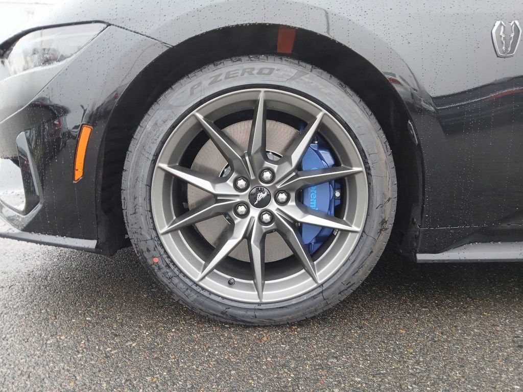 New 2025 Ford Mustang Dark Horse image 13