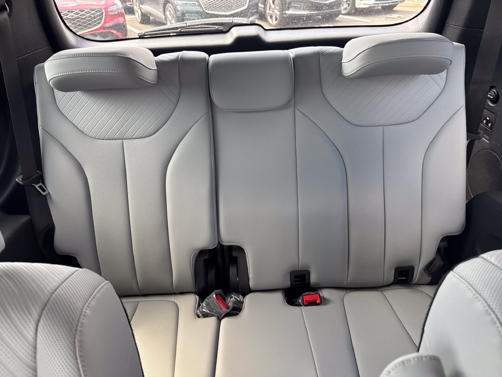 Used 2025 Hyundai Palisade SEL FWD image 22
