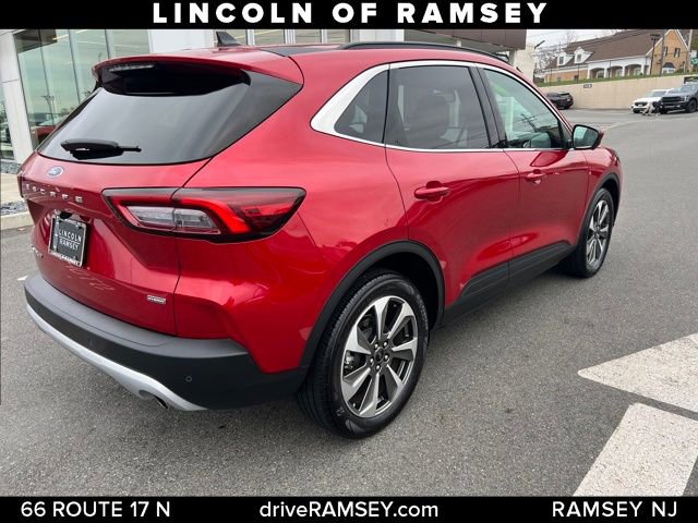 Used 2023 Ford Escape Platinum image 6