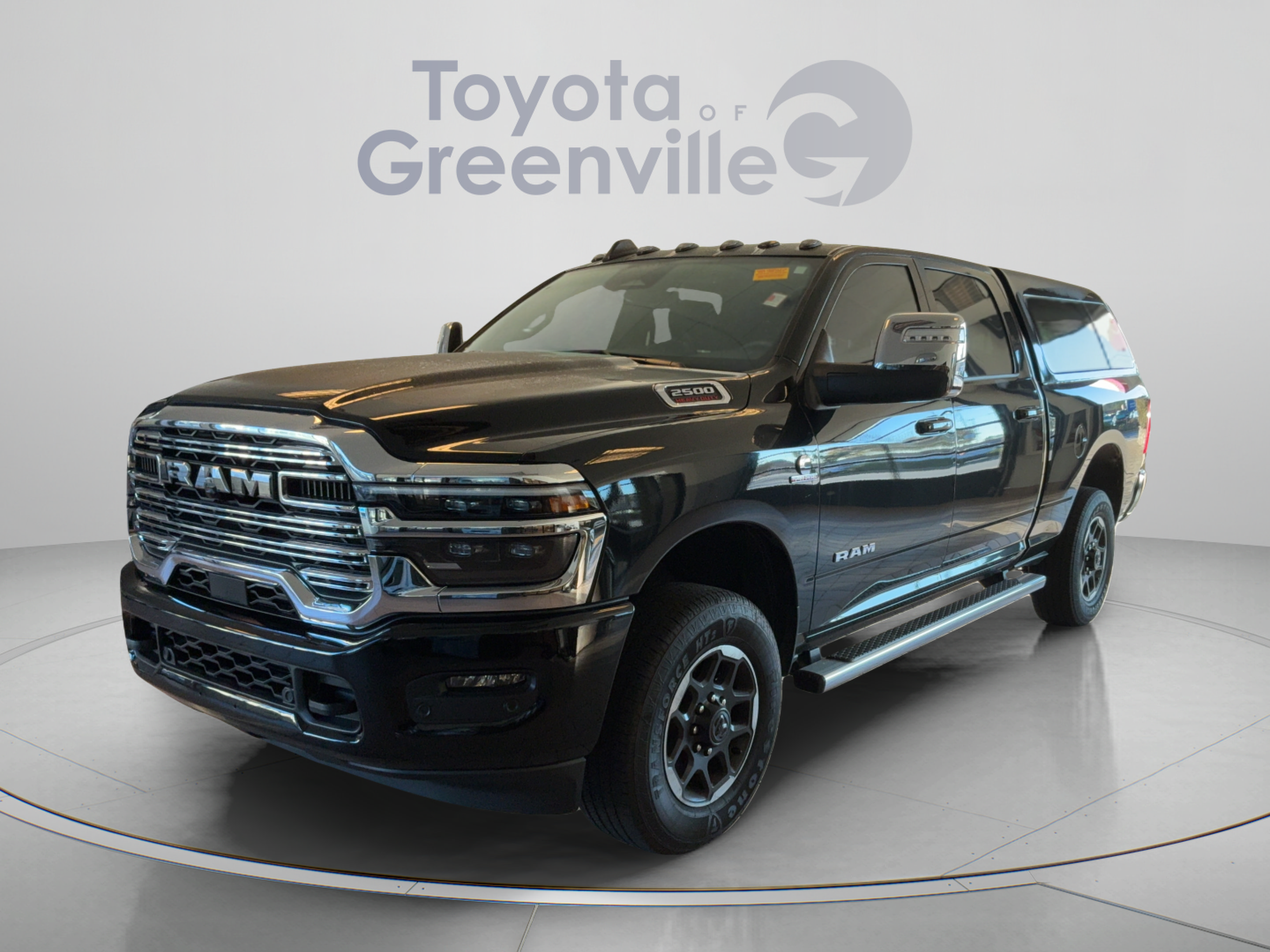 Used 2025 RAM 2500 Laramie AWD/4WD image 1