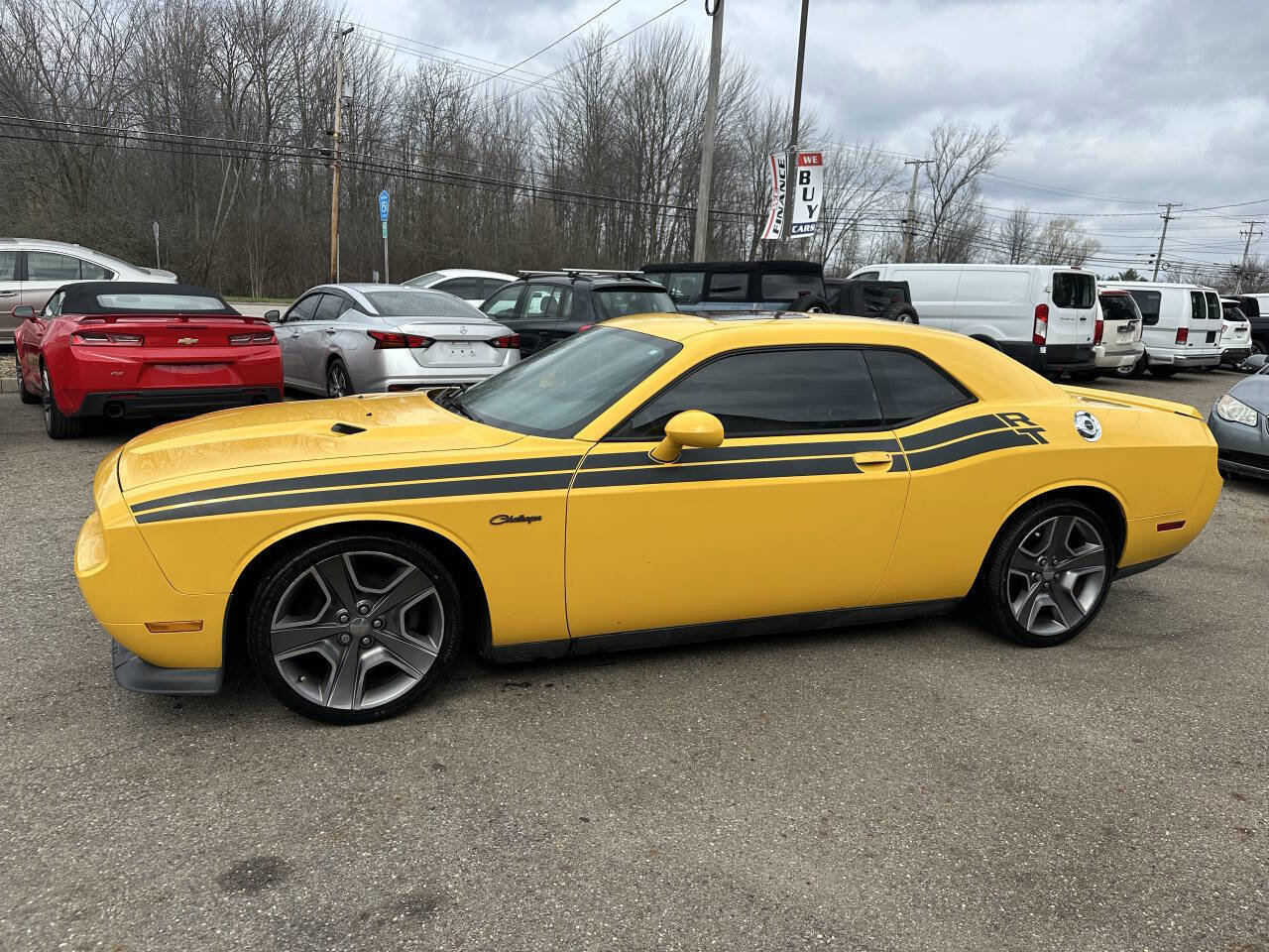 Used 2012 Dodge Challenger R/T RWD image 3