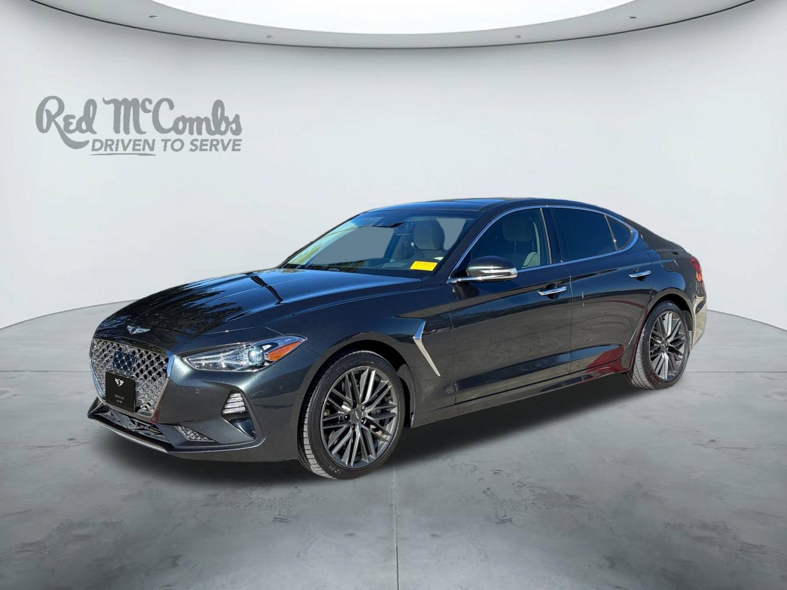 Used 2019 Genesis G70 3.3T Design image 1